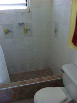נגריל Roots Bamboo Beach Resort מראה חיצוני תמונה